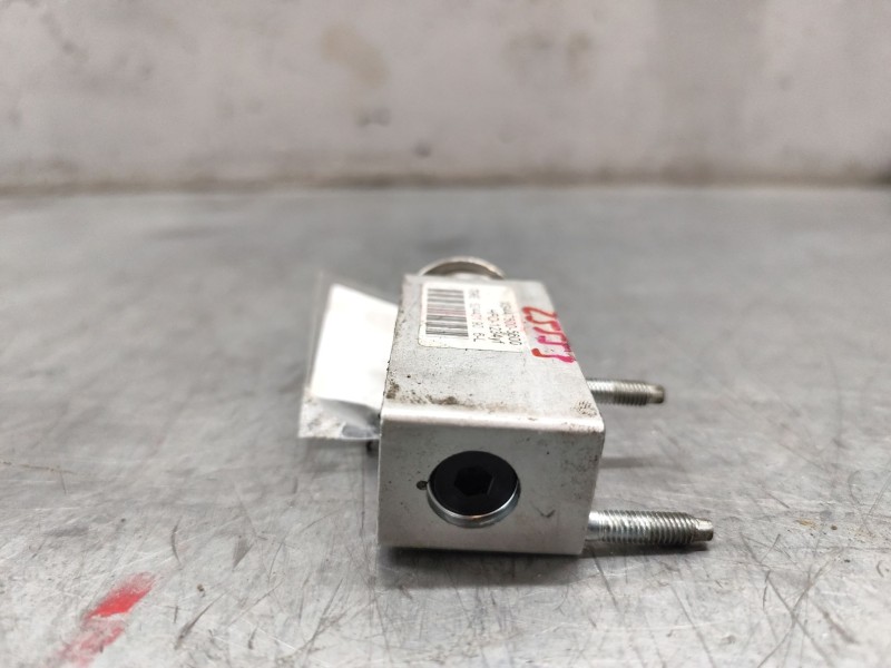 Recambio de valvula expansion para peugeot partner tepee 1.6 bluehdi 100 referencia OEM IAM XS4475005600  