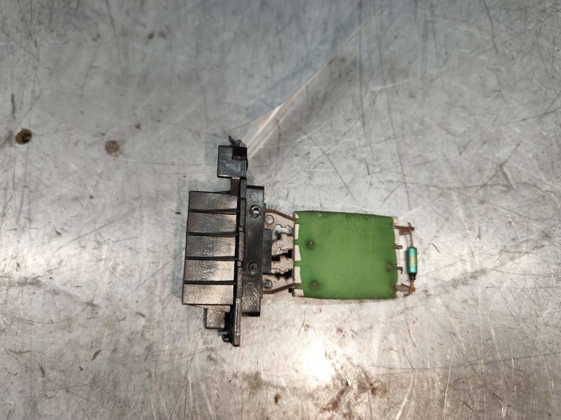 Recambio de resistencia calefaccion para peugeot partner tepee 1.6 bluehdi 100 referencia OEM IAM  5 PINS 