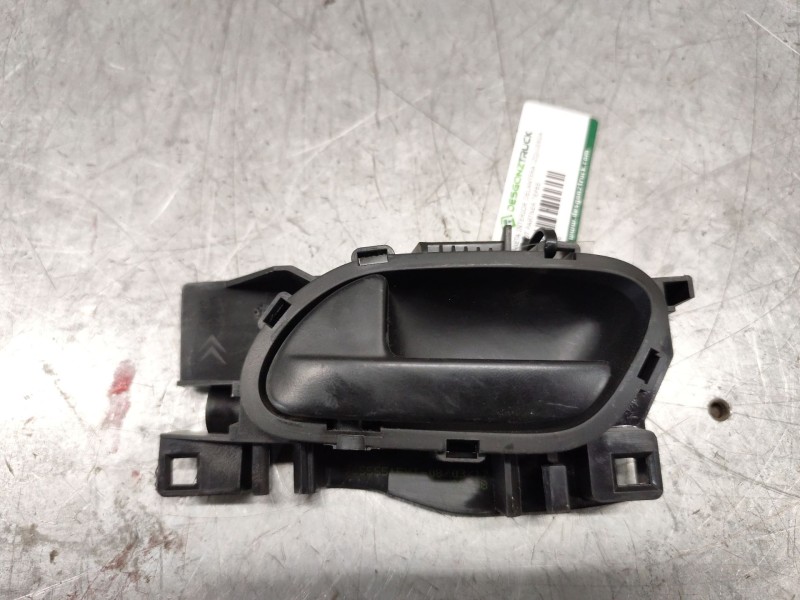 Recambio de maneta interior delantera izquierda para peugeot partner tepee 1.6 bluehdi 100 referencia OEM IAM   