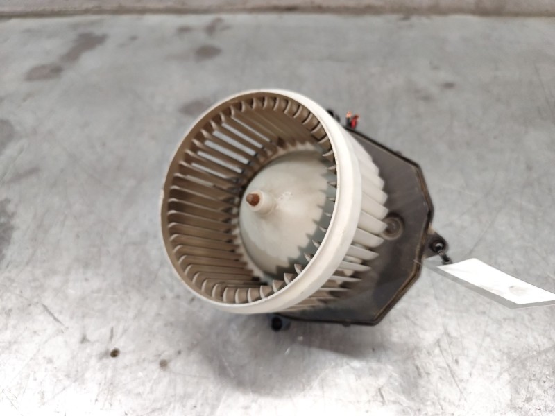 Recambio de ventilador calefaccion para peugeot partner tepee 1.6 bluehdi 100 referencia OEM IAM 5E2228200  