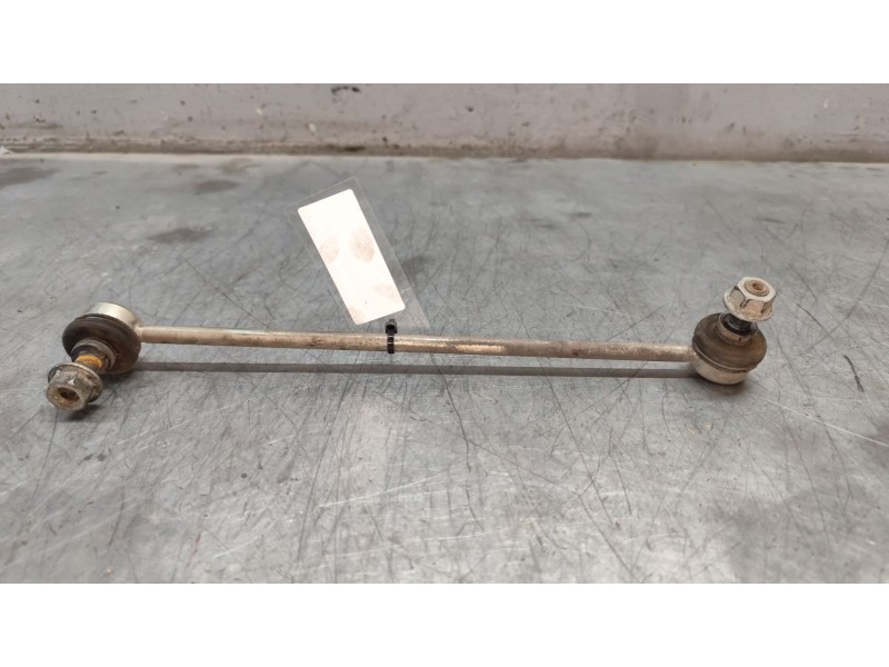 Recambio de bieleta barra estabilizadora delantera para volkswagen passat b6 (3c2) 2.0 tdi referencia OEM IAM   
