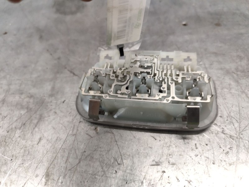 Recambio de luz interior para peugeot partner tepee 1.6 bluehdi 100 referencia OEM IAM 9680713880  