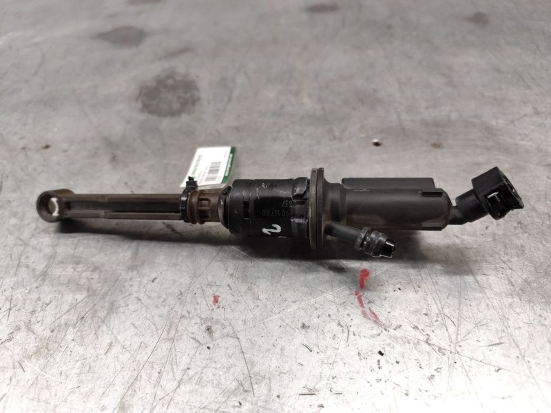 Recambio de bombin embrague para peugeot partner tepee 1.6 bluehdi 100 referencia OEM IAM 9689016780  