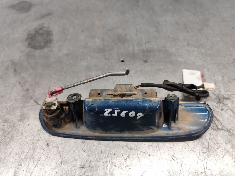 Recambio de maneta exterior porton para nissan primera (p11) 1.8 16v referencia OEM IAM   