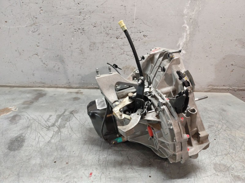 Recambio de caja cambios para dacia sandero ii tce 90 (b8m1, b8ma) referencia OEM IAM JH3399  