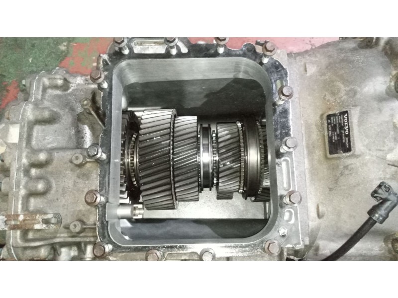 Recambio de caja cambios para volvo fh xxx 12.8 diesel referencia OEM IAM AT2612F 1101086109 60150785