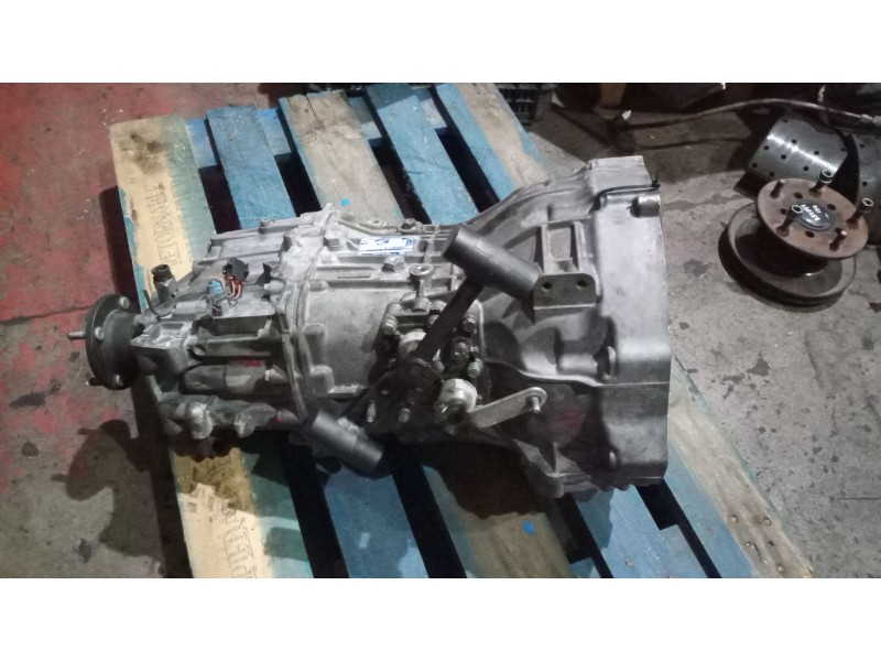 Recambio de caja cambios para renault maxity referencia OEM IAM 6S380V 32010LC11A 1323065035