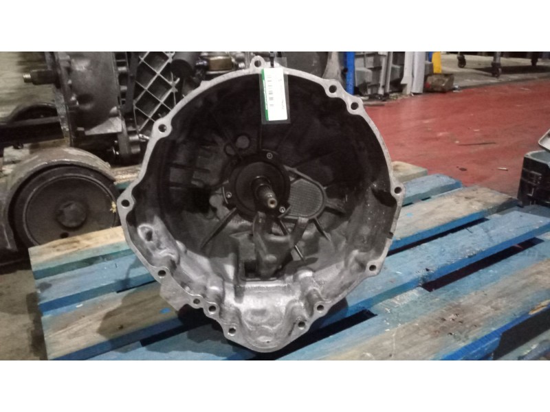 Recambio de caja cambios para renault maxity referencia OEM IAM 6S380V 32010LC11A 1323065035