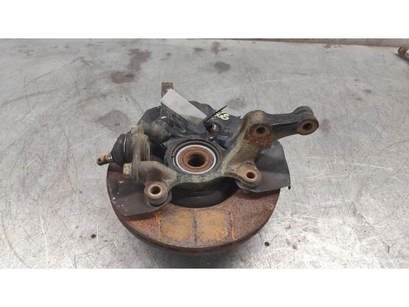 Recambio de mangueta delantera izquierda para hyundai accent (mc) gl referencia OEM IAM   