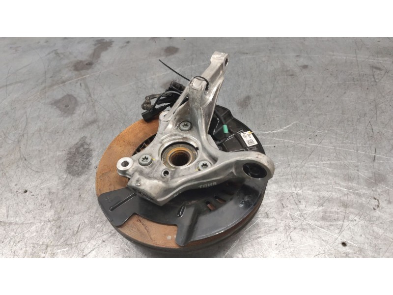 Recambio de mangueta delantera derecha para kia niro i (de) e-niro referencia OEM IAM   