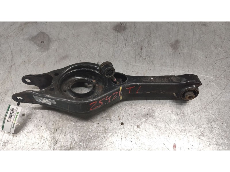 Recambio de brazo suspension inferior trasero izquierdo para hyundai i30 (gd) 1.6 crdi referencia OEM IAM   
