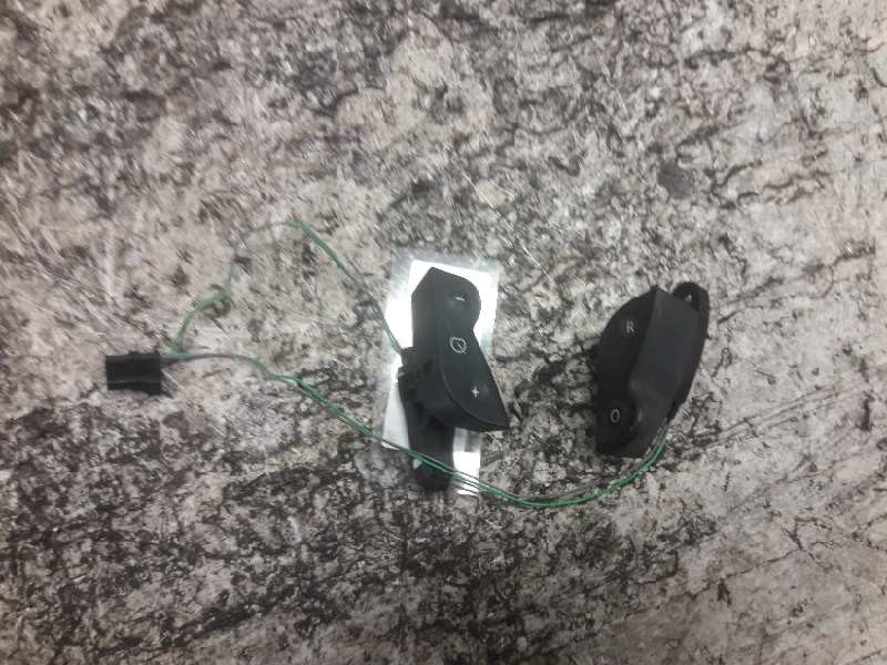 Recambio de mando volante para renault megane ii coupe/cabrio authentique referencia OEM IAM 21817D  