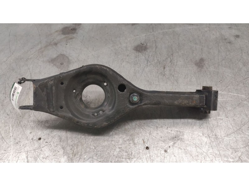 Recambio de brazo suspension inferior trasero izquierdo para hyundai i30 (gd) 1.6 crdi referencia OEM IAM   