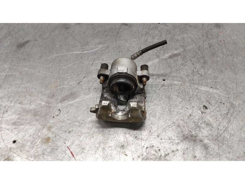 Recambio de pinza freno delantera derecha para seat arona (kj7, kjp) 1.0 tsi referencia OEM IAM VCF117  
