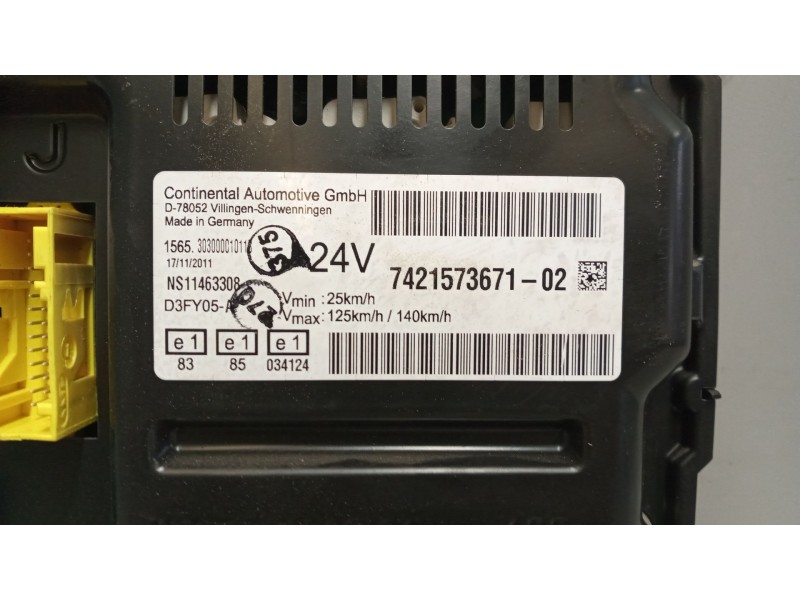 Recambio de cuadro instrumentos para renault magnum ab diesel referencia OEM IAM 7421573671  