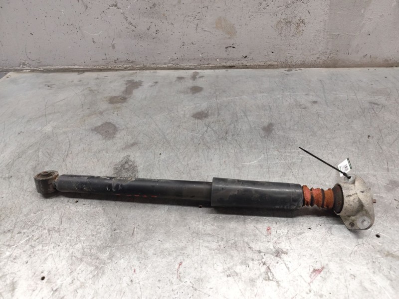Recambio de amortiguador trasero para volkswagen golf iv berlina (1j1) 1.9 tdi referencia OEM IAM   