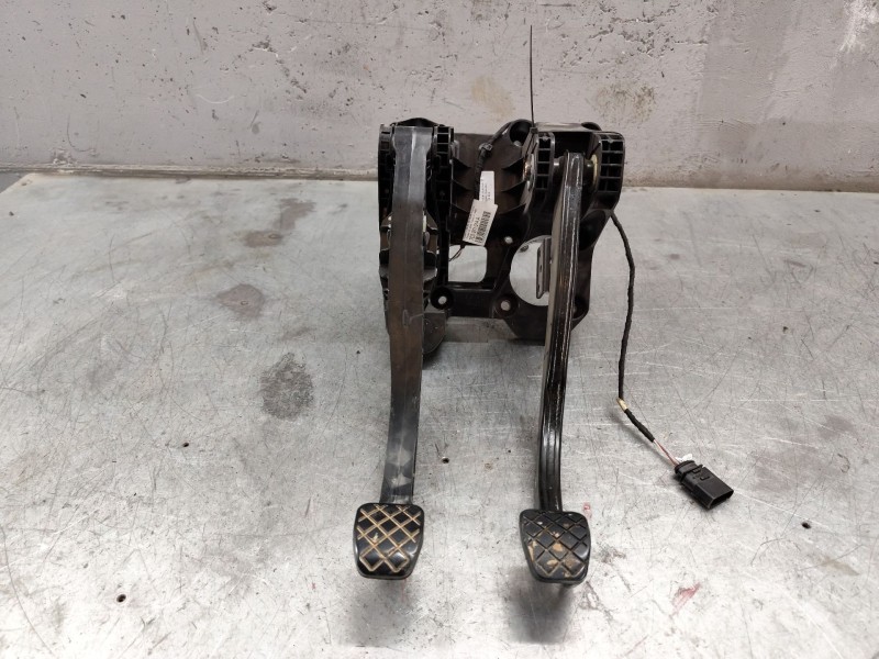 Recambio de soporte pedales para volkswagen crafter furgoneta (sy_, sx_) 2.0 tdi referencia OEM IAM 300011715  