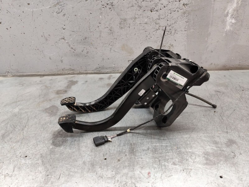 Recambio de soporte pedales para volkswagen crafter furgoneta (sy_, sx_) 2.0 tdi referencia OEM IAM 300011715  