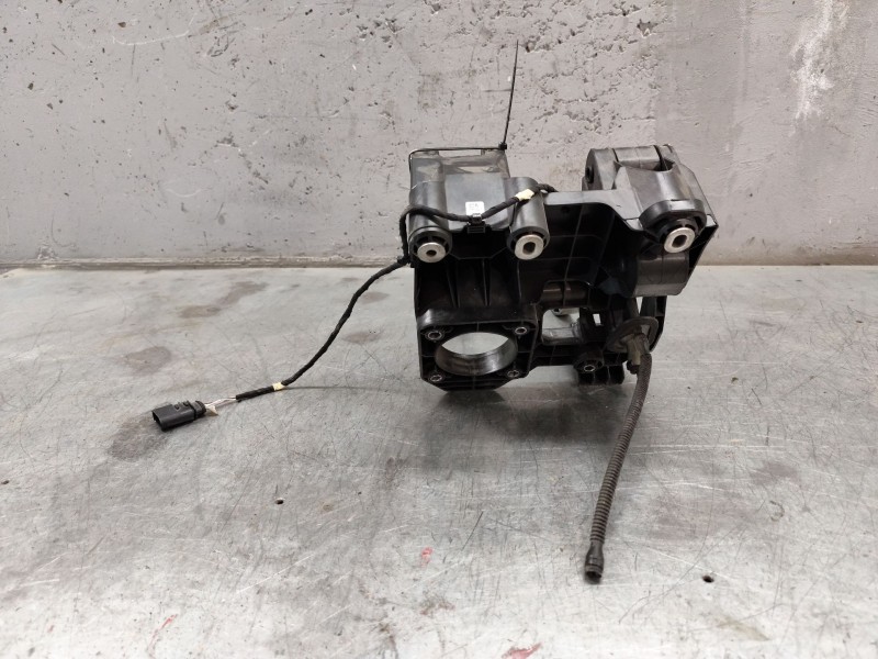 Recambio de soporte pedales para volkswagen crafter furgoneta (sy_, sx_) 2.0 tdi referencia OEM IAM 300011715  