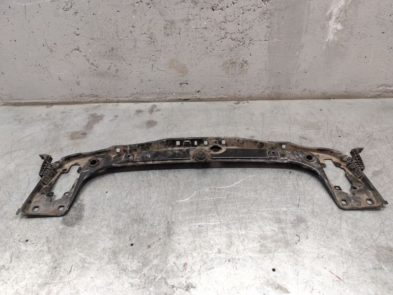 Recambio de travesaño superior para bmw 3 (f30, f80) 318 d xdrive referencia OEM IAM 5164724578612  