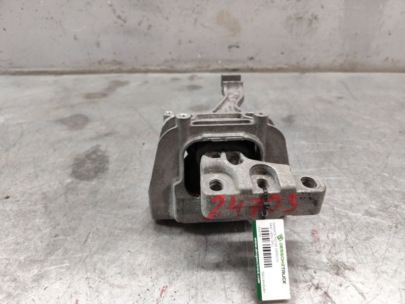 Recambio de soporte motor derecho para seat leon (5f1) 1.6 tdi referencia OEM IAM 5Q0199262BH  