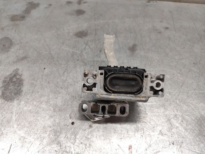 Recambio de soporte motor derecho para seat leon (5f1) 1.6 tdi referencia OEM IAM 5Q0199262BH  