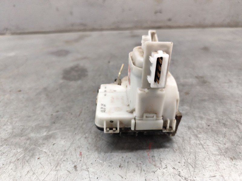 Recambio de cerradura puerta trasera derecha para volkswagen golf iii (1h1) 1.6 referencia OEM IAM 1H4862154  