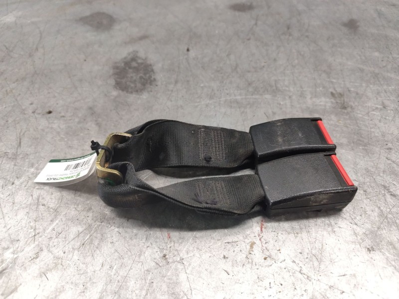 Recambio de enganche cinturon trasero izquierdo para opel astra f berlina básico referencia OEM IAM   
