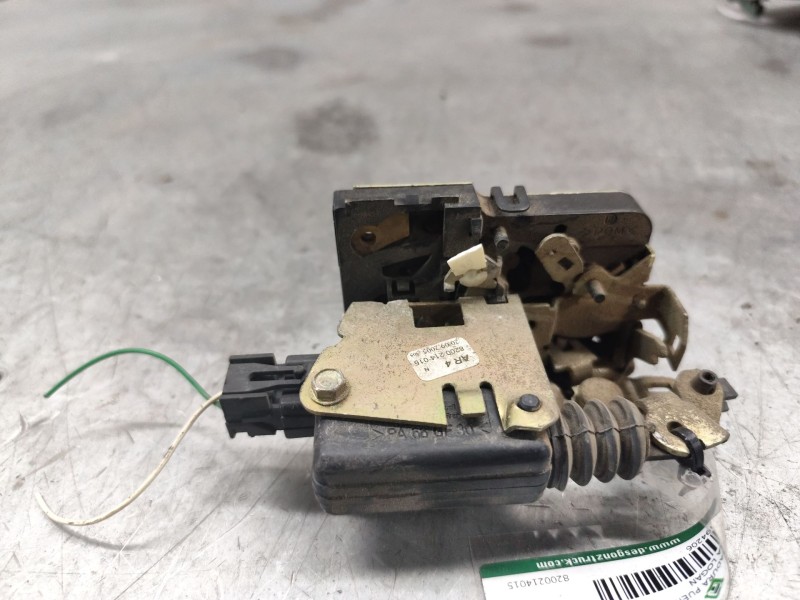 Recambio de cerradura puerta trasera derecha para dacia logan 1.6 cat referencia OEM IAM 8200214015  