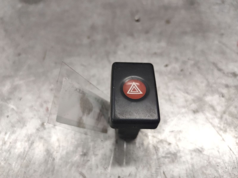 Recambio de warning para dacia logan 1.6 cat referencia OEM IAM  8 PINS 