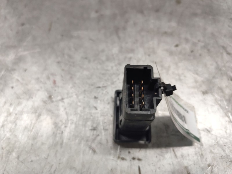 Recambio de warning para dacia logan 1.6 cat referencia OEM IAM  8 PINS 