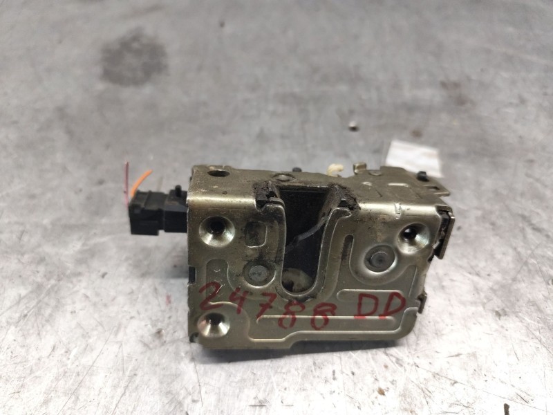 Recambio de cerradura puerta delantera derecha para dacia logan 1.6 cat referencia OEM IAM   