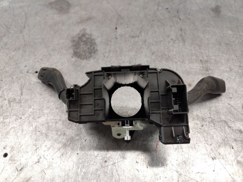 Recambio de mando multifuncion para audi a4 berlina (8e) 1.9 tdi referencia OEM IAM 8E0953549Q  