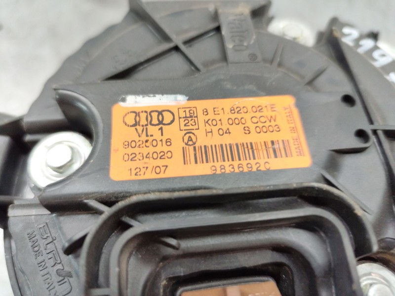 Recambio de ventilador calefaccion para audi a4 berlina (8e) 1.9 tdi referencia OEM IAM 8E1820021E  
