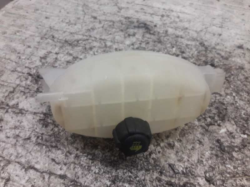 Recambio de deposito expansion para nissan primastar (x..) kombi l1h1 2.7t (6 sitze) referencia OEM IAM 7700312900  