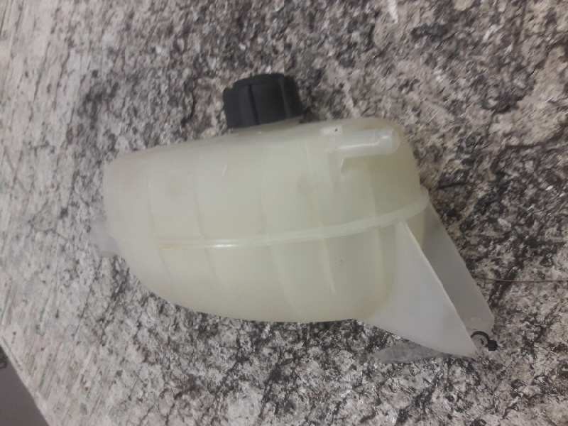 Recambio de deposito expansion para nissan primastar (x..) kombi l1h1 2.7t (6 sitze) referencia OEM IAM 7700312900  