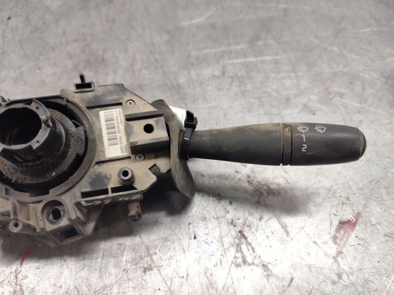 Recambio de mando multifuncion para renault master ii furgoneta (fd) 2.5 d referencia OEM IAM 7700354626  