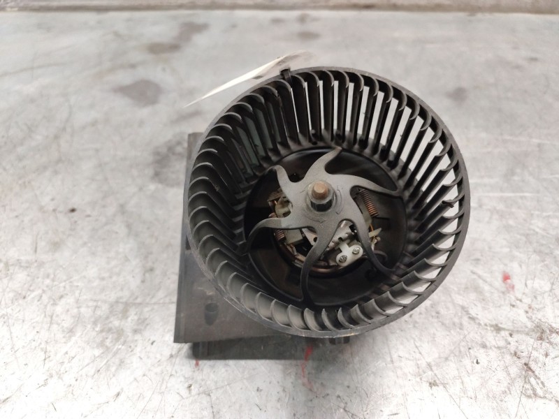 Recambio de ventilador calefaccion para volkswagen golf iv berlina (1j1) 1.9 tdi referencia OEM IAM 1J1819021B  