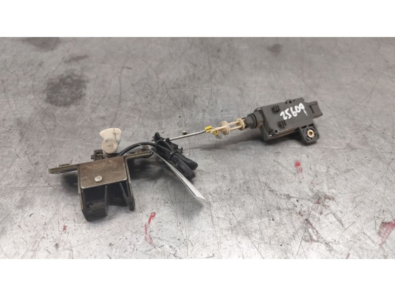 Recambio de cerradura maletero / porton para nissan primera (p11) 1.8 16v referencia OEM IAM   