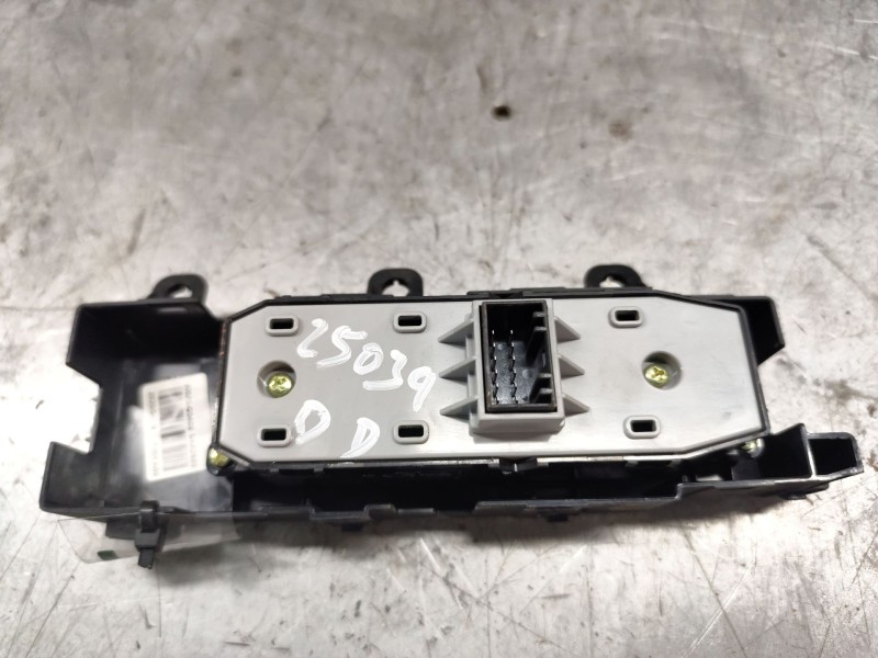 Recambio de mando elevalunas delantero derecho para kia niro i (de) e-niro referencia OEM IAM 93575G5400  