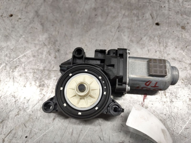 Recambio de motor elevalunas trasero derecho para kia niro i (de) e-niro referencia OEM IAM 83460G5000  