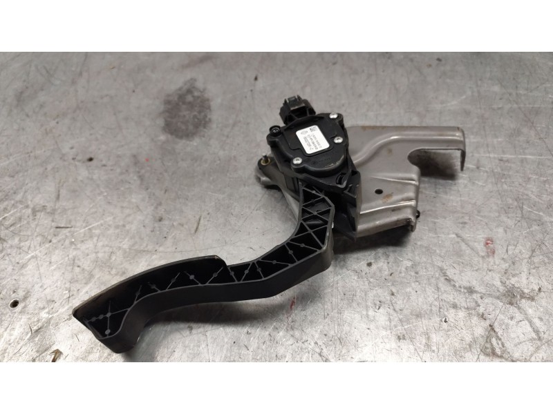 Recambio de pedal acelerador para dacia sandero ii tce 90 (b8m1, b8ma) referencia OEM IAM 180022703r  