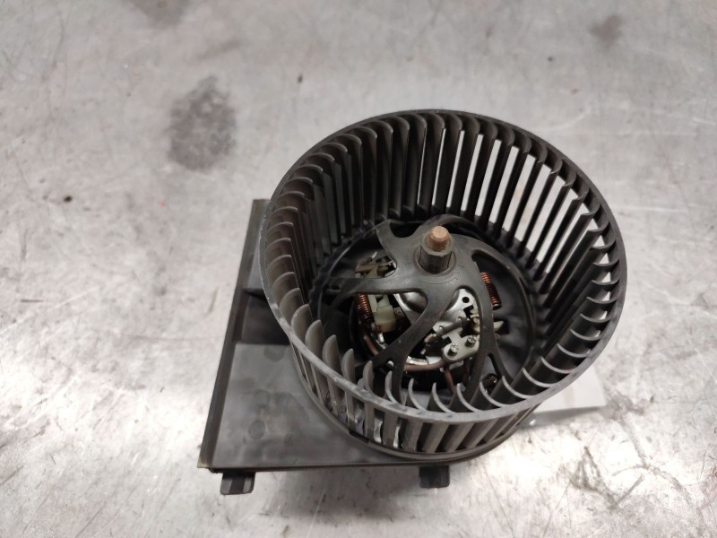 Recambio de motor calefaccion para volkswagen golf iv berlina (1j1) 1.9 tdi referencia OEM IAM 1J1819021A  