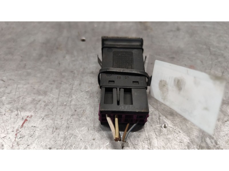 Recambio de interruptor para volkswagen golf iv berlina (1j1) 1.9 tdi referencia OEM IAM 1J0953235  