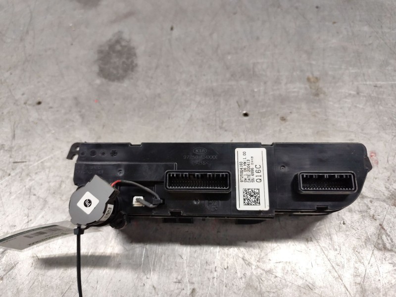 Recambio de mando climatizador para kia niro i (de) e-niro referencia OEM IAM 97250Q4160  