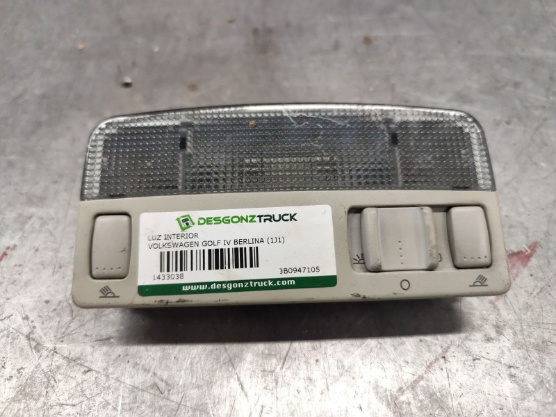 Recambio de luz interior para volkswagen golf iv berlina (1j1) 1.9 tdi referencia OEM IAM 3B0947105  