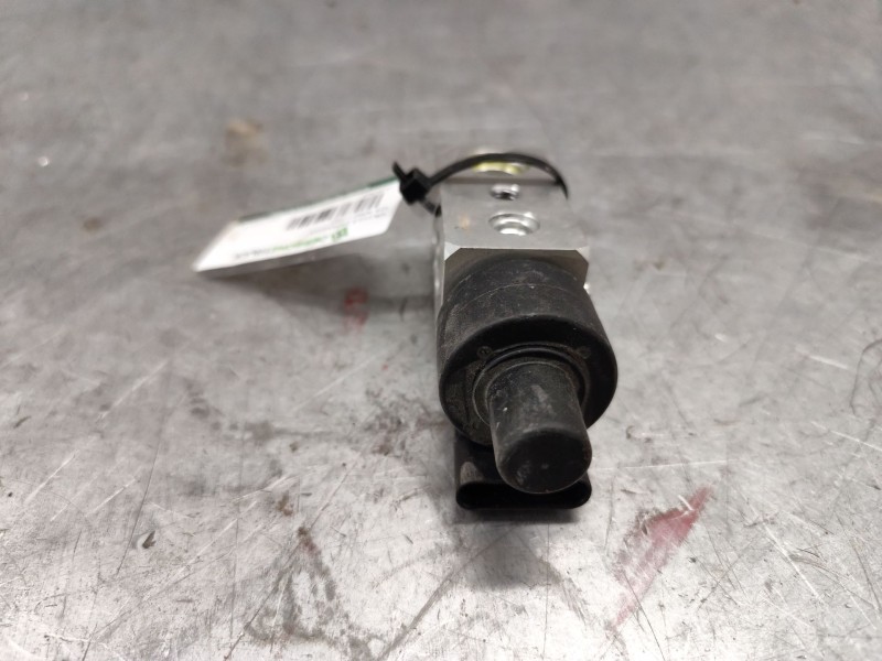 Recambio de valvula expansion para kia niro i (de) e-niro referencia OEM IAM EAS16M017  