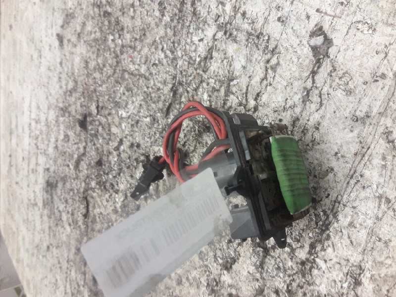 Recambio de resistencia calefaccion para nissan primastar (x..) kombi l1h1 2.7t (6 sitze) referencia OEM IAM   