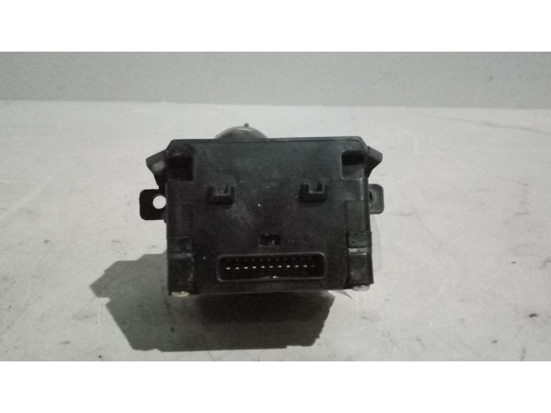 Recambio de mando cambio automatico para renault serie t 12.8 diesel referencia OEM IAM 22007399  