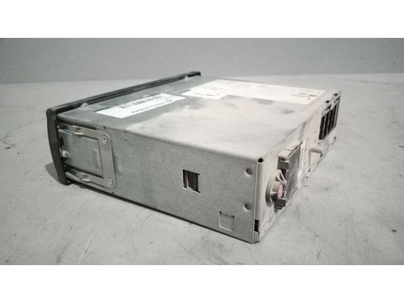 Recambio de tacografo para man tgx 18.xxx 12.4 diesel referencia OEM IAM 13812051009001 81271016585 0003098392